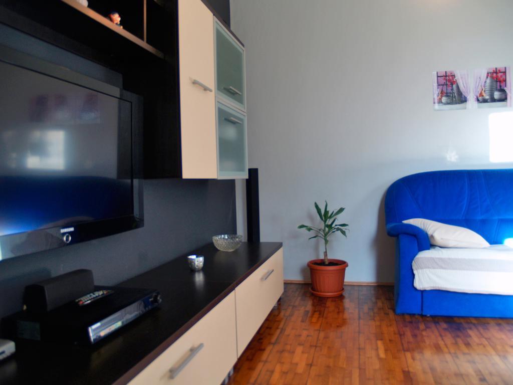 Roses Apartment Lukoran المظهر الخارجي الصورة