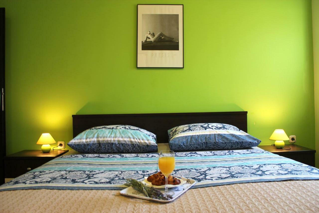 Roses Apartment Lukoran المظهر الخارجي الصورة